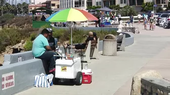 San Diego to begin full enforcement of sidewalk vending ordinance along beach areas