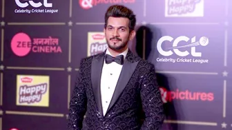 Arjun Bijlani Talks About His Favourite Team At Curtain Raiser Of Celebrity Cricket League