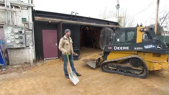 Handlebar brings the beach to Boise with 32k lbs of sand