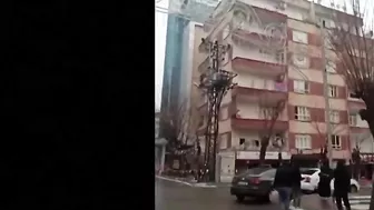 Video shows building collapse in Turkey as earthquake strikes