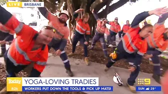 Group of Brisbane tradies do yoga routine before work to limber up | Today Show Australia