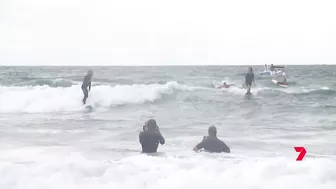 Blake Johnston breaks world surfing record at Cronulla beach | 7NEWS