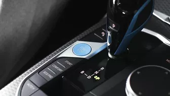 HOW TO ADJUST THE SPORT MODE IN YOUR ELECTRIC BMW M MODEL.