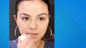 Selena Gómez sorprende en Instagram con sus fotos al natural