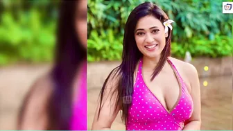 Shweta Tiwari In Pink Bikini Chilling With Son Reyaansh In A Pool