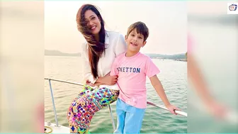 Shweta Tiwari In Pink Bikini Chilling With Son Reyaansh In A Pool