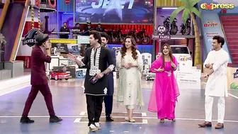 Adakaron Ki Show Mein Dair Se Entry | KKJ Celebrity Club | 2nd Ramzan | Express TV