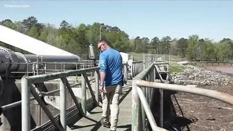 Lake Tobesofkee workers open dam and clean up beach