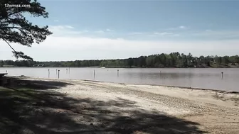 Lake Tobesofkee workers open dam and clean up beach