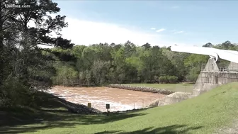 Lake Tobesofkee workers open dam and clean up beach