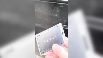 How To Lock/Unlock Your Tesla Model Y With Key Card!