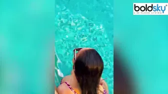 Ameesha Patel Blue Bikini Look Video Viral, Swimming Pool में... |Boldsky