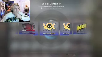 xqc unboxes ibuypower holo live on stream