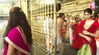 Janhvi Kapoor Visits Tirumala Temple With Her Boy Friend | Celebrity News | SumanTV Vijayawada