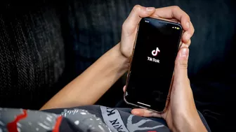 TikTok xuất hiện nhan nhản nội dung xấu độc, giới trẻ nói gì?