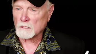 Watch Mike Love Extol The Beach Boys’ Love Of Harmony | “A GRAMMY Salute To The Beach Boys