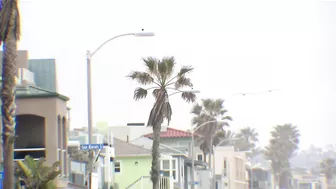 Mission Beach neighbors upset about broken lights along the boardwallk