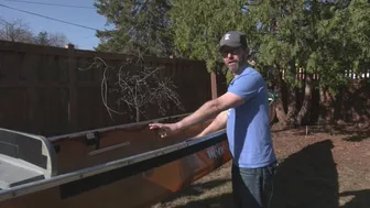 Team of paddlers try to set world record for traveling down Mississippi River