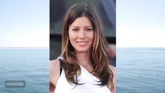 Jessica Biel - What A Body In This Bikini!