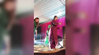 Banghra#punjabi dancers#punjabi couple #punjabi models#punjabi song#couple  wedding dance#shorts