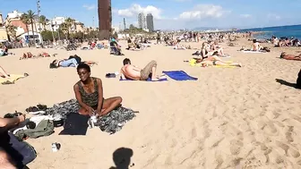 BARCELONA SPAIN | STILL SUMMER IN BARCELONETA BEACH | OCTOBER 24,2021