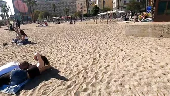 BARCELONA SPAIN | STILL SUMMER IN BARCELONETA BEACH | OCTOBER 24,2021