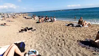 BARCELONA SPAIN | STILL SUMMER IN BARCELONETA BEACH | OCTOBER 24,2021