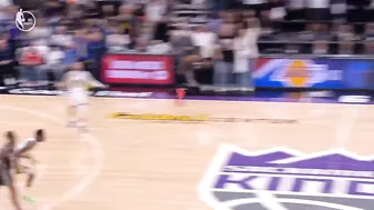 Andrew Wiggins misses open game winner & Stephen Curry misses tying shot vs Kings