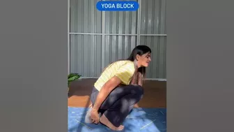 Do you find it hard to sit in malasana? #onlineyoga #yoga #yogateacher #dailyexercise #backworkout