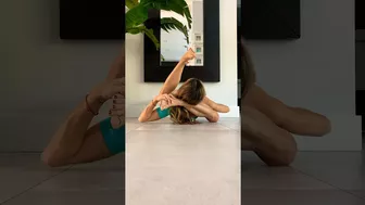 Flexibility morning yoga stretches #yoga #shortvideo #fitness #yogapractice #stretching #yogaflow