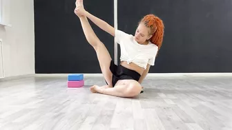 Home workout and stretching in Dress 7