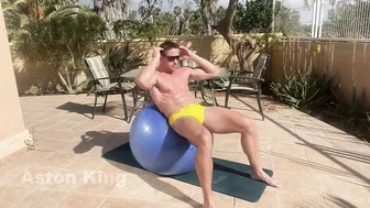 YOGA FOR MEN - BLUE BALL