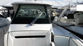 NEW TIARA 34 LS seen at the Palm Beach Boat Show 2023 - The Boat Show