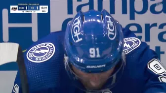 Lightning's Steven Stamkos Pounces On Rebound To Even Game 6 vs. Maple Leafs