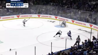 Lightning's Steven Stamkos Pounces On Rebound To Even Game 6 vs. Maple Leafs