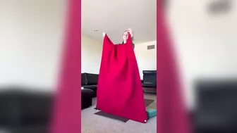 How to fold a yoga blanket