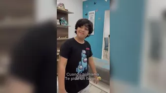 Cuando tú mamá te pide un favor ???????? #viral #tiktok #parati #humor #funny #videos #shorts #short