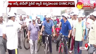 Huge Cycle Rally at Vizag RK Beach | GVMC Mayor Hari Venkata Kumari F2F @SakshiTV