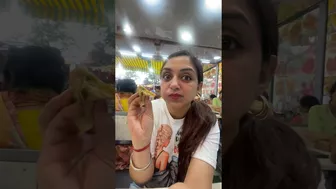 Nainital K momos????or Thandi Hawa????#shorts #trendingshorts #foodlover #travel #viral #meghachaube