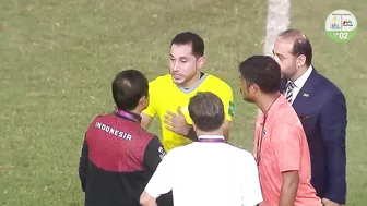 SHOCKING! RED CARDS all around at the Indonesia vs Thailand Final! | Football | SEA Games 2023