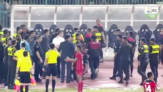 SHOCKING! RED CARDS all around at the Indonesia vs Thailand Final! | Football | SEA Games 2023