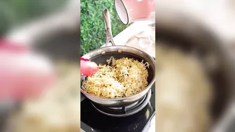 Lets Try Instagram Trending Alio E Oglio Maggi????????...Maggi Recipe????#Shorts #FoodHacks #Maggi