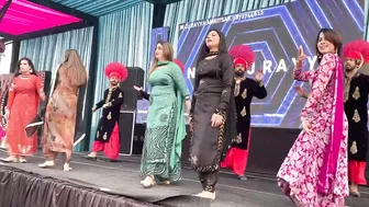 Rim Vs Jhanjar | Beautiful Models Bhangra Performance 2023 | Noor Dj Rayya Amritsar | #djlinks