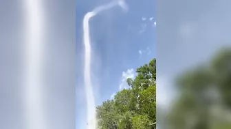 Dust Devil Stretches Towards Fort Meyers Sky || ViralHog