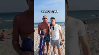 famous gay on the beach ????????