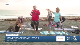 The benefits of beach yoga in Jupiter