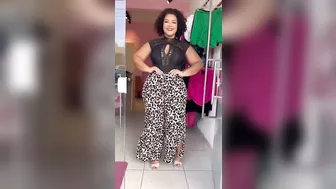 Latest curvy women shorts haul,Plus size model fashion trend