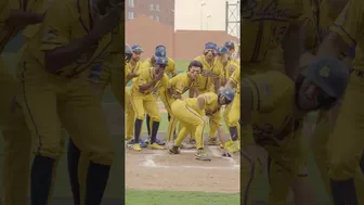 He faked an injury then started twerking | Savannah Bananas #shorts #baseball #dance #bootywork