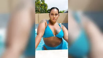 Taylee De Castro | Biography | Plus Size Model | Beautiful Curvy Fashion Model | Lifestyle