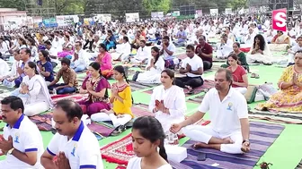 Heroine Sreeleela Doing Yoga | Yoga Mahotsav | SumanTV Vijayawada